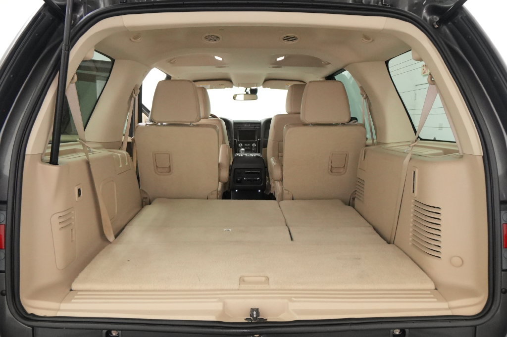 Used 2017 Lincoln Navigator Reserve AWD/4WD image 24