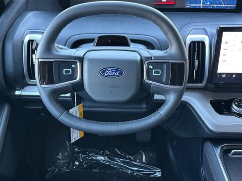 New 2025 Ford Expedition Max Active image 14