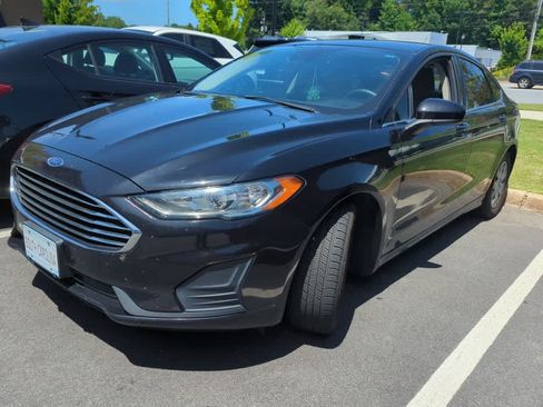 Used 2019 Ford Fusion S FWD image 2