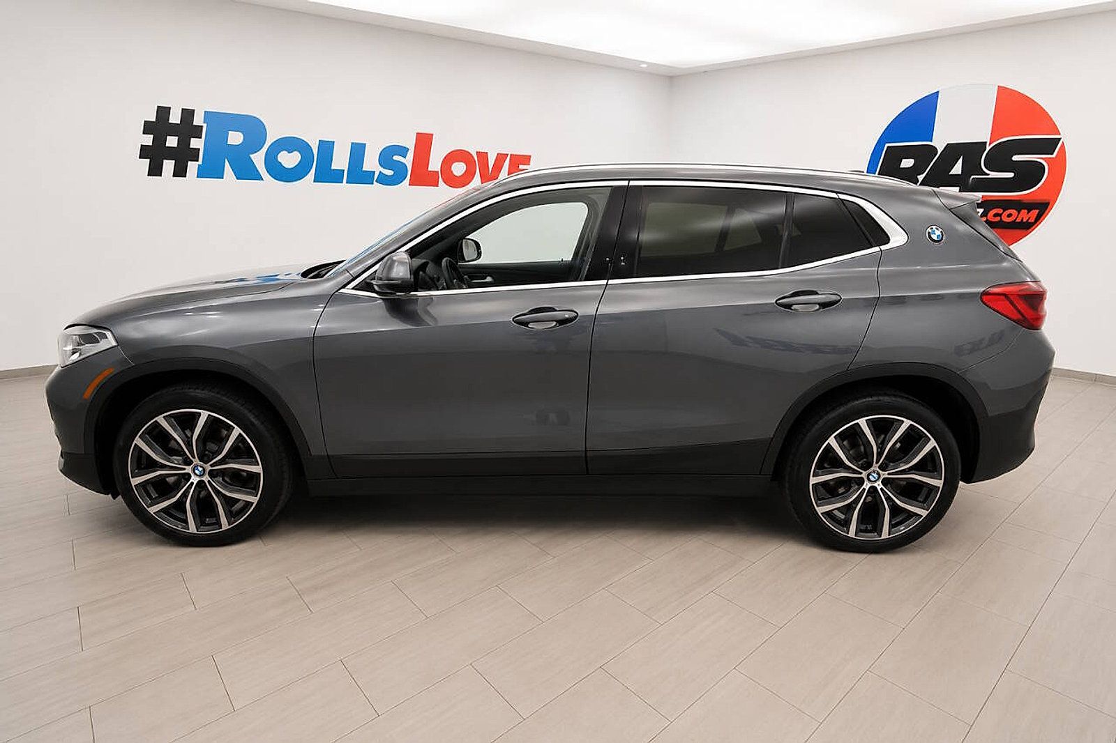 Used 2020 BMW X2 xDrive28i w/ Convenience Package AWD/4WD image 2