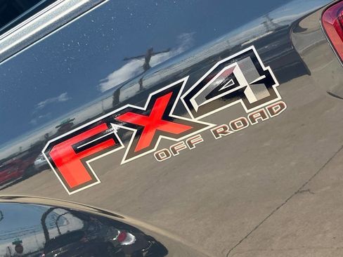 Used 2016 Ford F150 XLT w/ Equipment Group 302A Luxury image 6