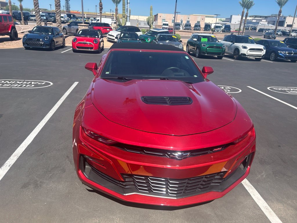Used 2020 Chevrolet Camaro SS RWD image 2