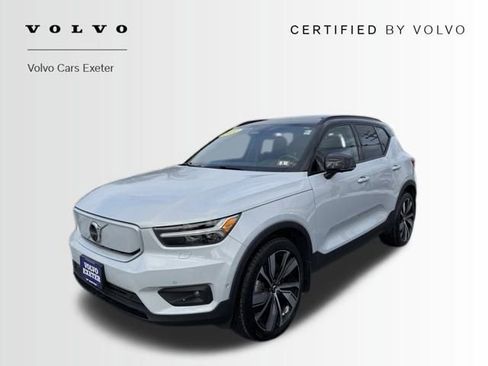 Certified 2022 Volvo XC40 P8 Recharge Ultimate image 1