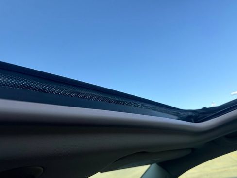 Used 2014 Chevrolet Impala LT w/ LT Sunroof Package FWD image 16