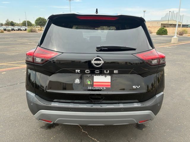 Certified 2022 Nissan Rogue SV w/ SV Premium Package FWD image 5
