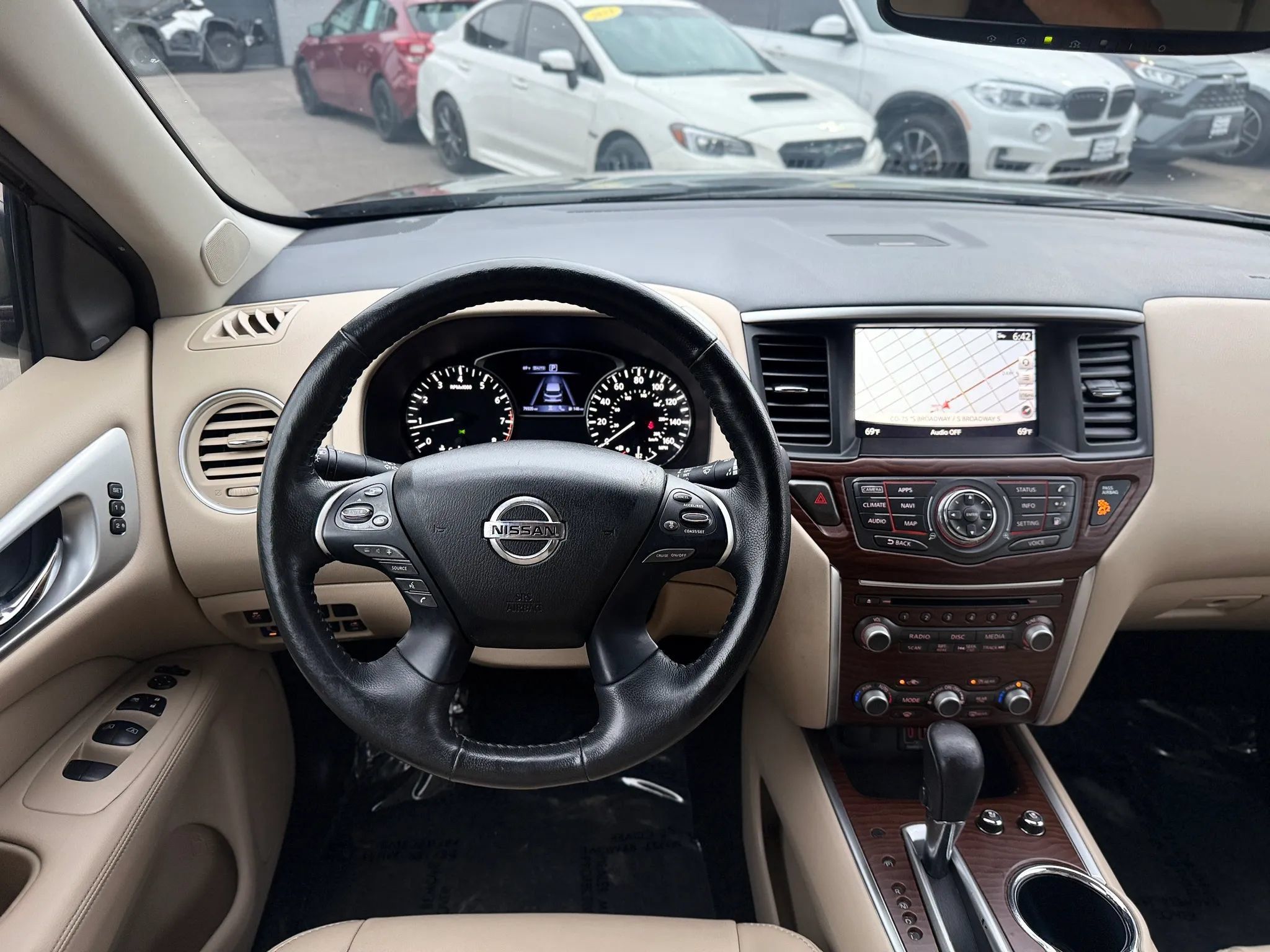 Used 2020 Nissan Pathfinder Platinum AWD/4WD image 31