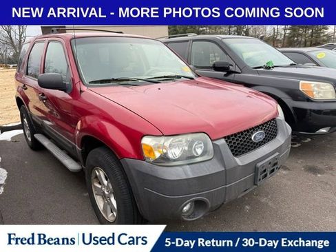 Used 2006 Ford Escape XLT image 1