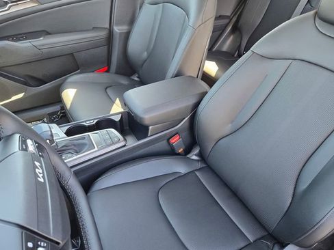 New 2026 Kia Sportage EX w/ EX Panorama Roof Package image 19