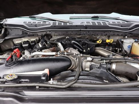 Used 2017 Ford F450 Lariat w/ Tow Technology Bundle image 42