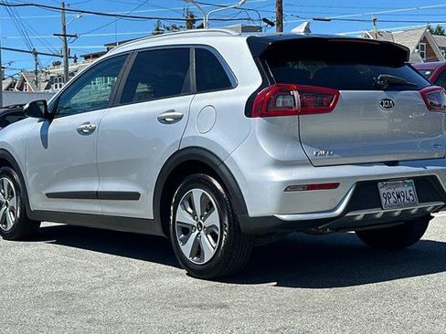Used 2018 Kia Niro LX FWD image 5