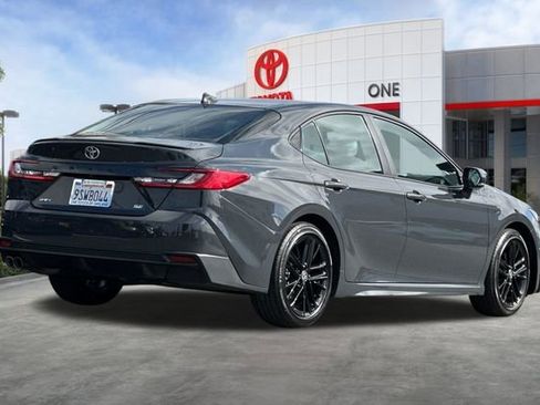 Certified 2025 Toyota Camry SE w/ Convenience Package image 5