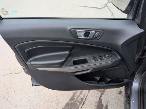 Certified 2018 Ford EcoSport Titanium image 6