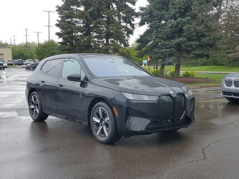 New 2026 BMW iX xDrive45 AWD/4WD image 4