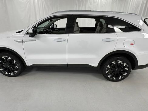 New 2025 Kia Sorento EX w/ Panoramic Sunroof Package image 6