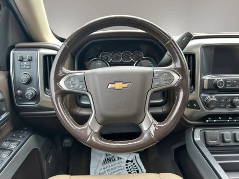 Used 2018 Chevrolet Silverado 1500 LTZ Z71 w/ LTZ Plus Package AWD/4WD image 29
