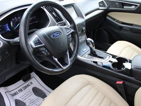 Used 2016 Ford Edge SEL w/ Equipment Group 201A FWD image 10
