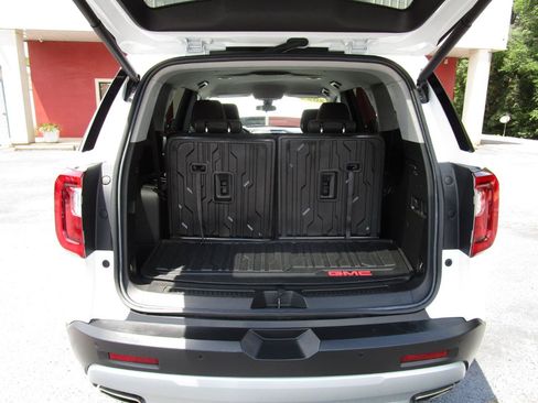 Used 2023 GMC Acadia SLE w/ Driver Convenience Package FWD image 24