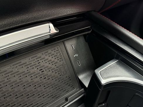 Used 2025 Mercedes-Benz GLE 53 AMG 4MATIC Coupe image 34