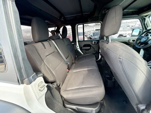 Used 2023 Jeep Wrangler Unlimited w/ Convenience Group image 32