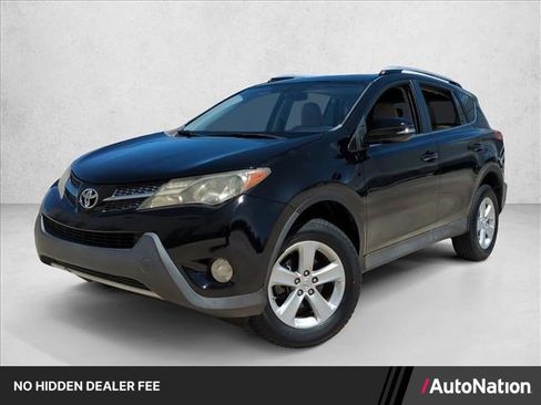 Used 2014 Toyota RAV4 XLE FWD image 1