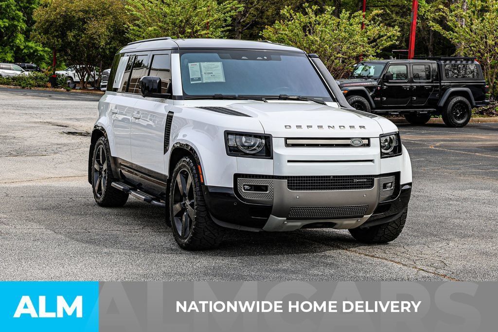 Used 2022 Land Rover Defender 110 X-Dynamic SE AWD/4WD image 4