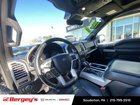 Used 2018 Ford F150 Platinum w/ Equipment Group 701A Luxury image 11