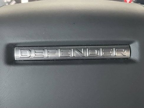 Used 2023 Land Rover Defender 110 V8 AWD/4WD image 11