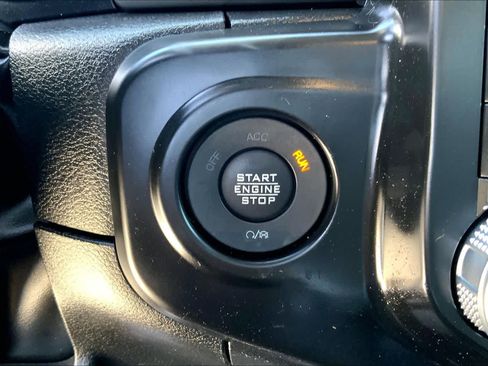Used 2022 Jeep Wrangler Unlimited Sport AWD/4WD image 27