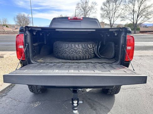 Used 2018 Chevrolet Colorado ZR2 image 14