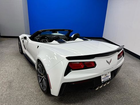 Used 2019 Chevrolet Corvette Grand Sport w/ Z07 Performance Package RWD image 10