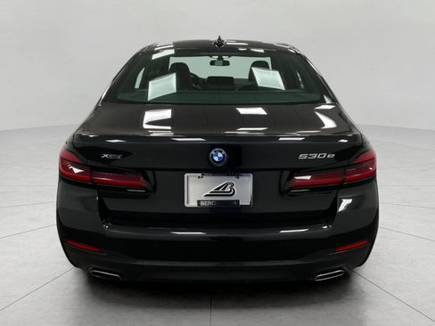 Used 2023 BMW 530e xDrive w/ Executive Package AWD/4WD image 4