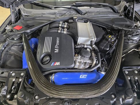 Used 2015 BMW M4 Coupe RWD image 11