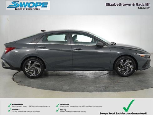 Certified 2025 Hyundai Elantra Limited image 2