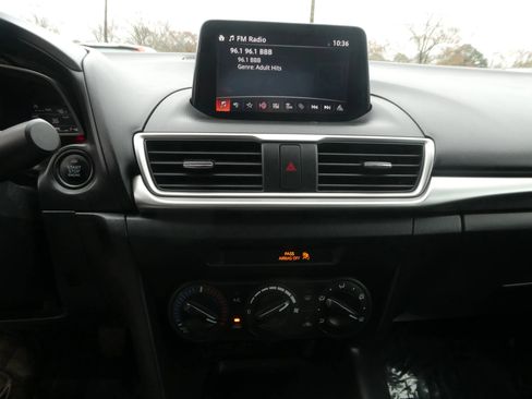 Used 2017 MAZDA MAZDA3 Sport image 19