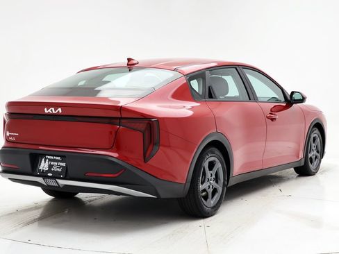 Used 2025 Kia K4 FWD image 8