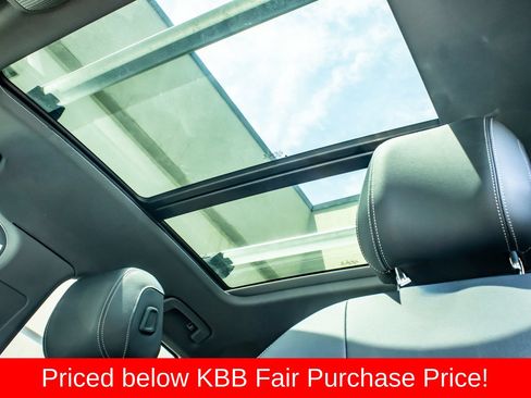 Used 2022 Audi Q4 e-tron Premium Plus AWD/4WD image 20