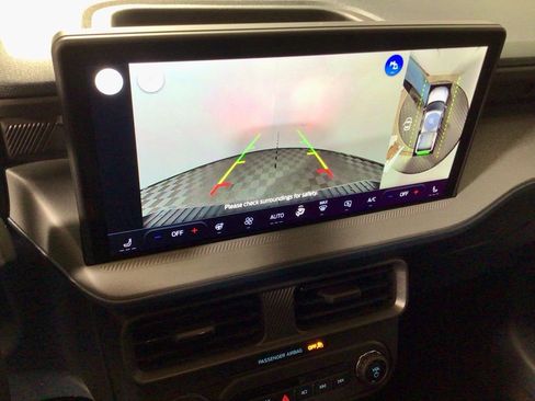 New 2026 Ford Maverick Lariat w/ Black Appearance Package image 2