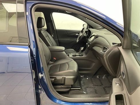 Used 2022 Chevrolet Equinox RS w/ RS Leather Package image 14