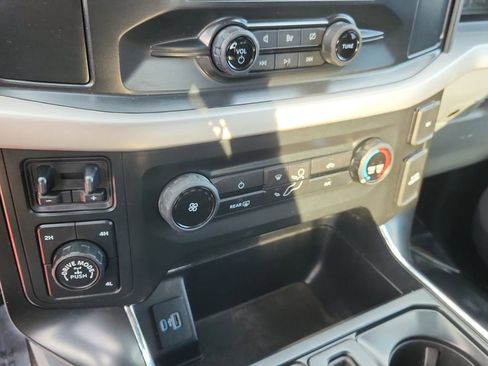 Used 2022 Ford F150 XL w/ Trailer Tow Package image 24
