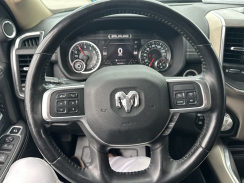Used 2022 RAM 2500 Laramie AWD/4WD image 3