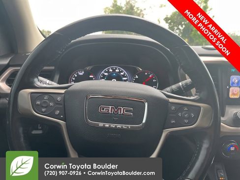 Used 2019 GMC Acadia Denali w/ Technology Package AWD/4WD image 10