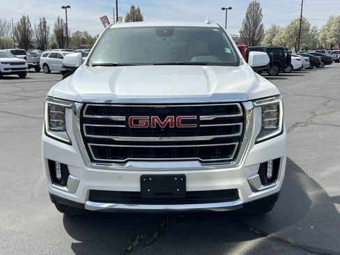Used 2024 GMC Yukon XL SLT w/ SLT Luxury Package AWD/4WD image 5