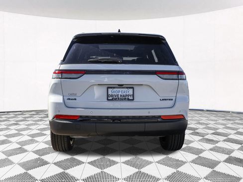 New 2025 Jeep Grand Cherokee Limited w/ Black Appearance Package image 12