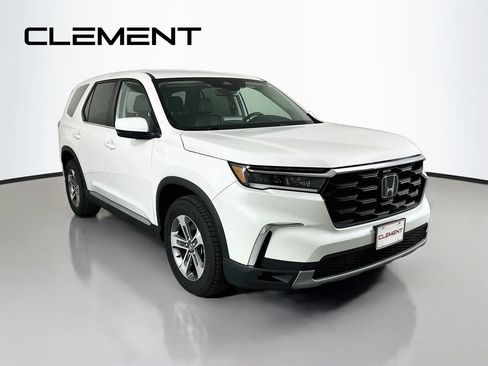 Used 2025 Honda Pilot EX-L image 5