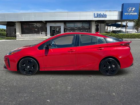 Used 2021 Toyota Prius FWD image 6