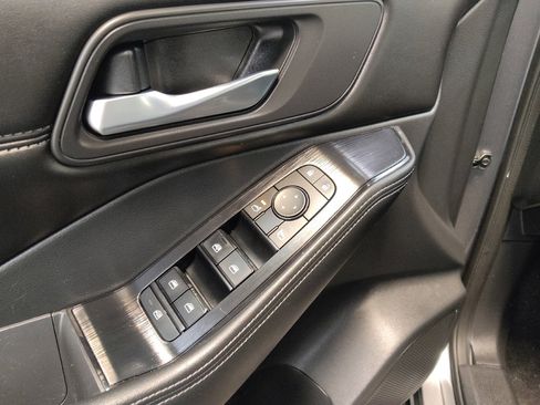 Used 2022 Nissan Rogue SV w/ SV Premium Package image 27