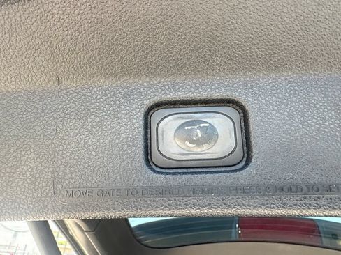 Used 2017 Ford Explorer Limited w/ Equipment Group 301A FWD image 14
