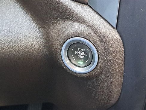 Used 2022 Chevrolet Silverado 1500 LTZ image 25