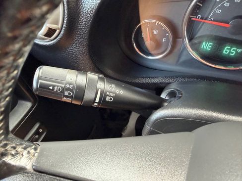 Used 2017 Jeep Wrangler Unlimited Sahara AWD/4WD image 20
