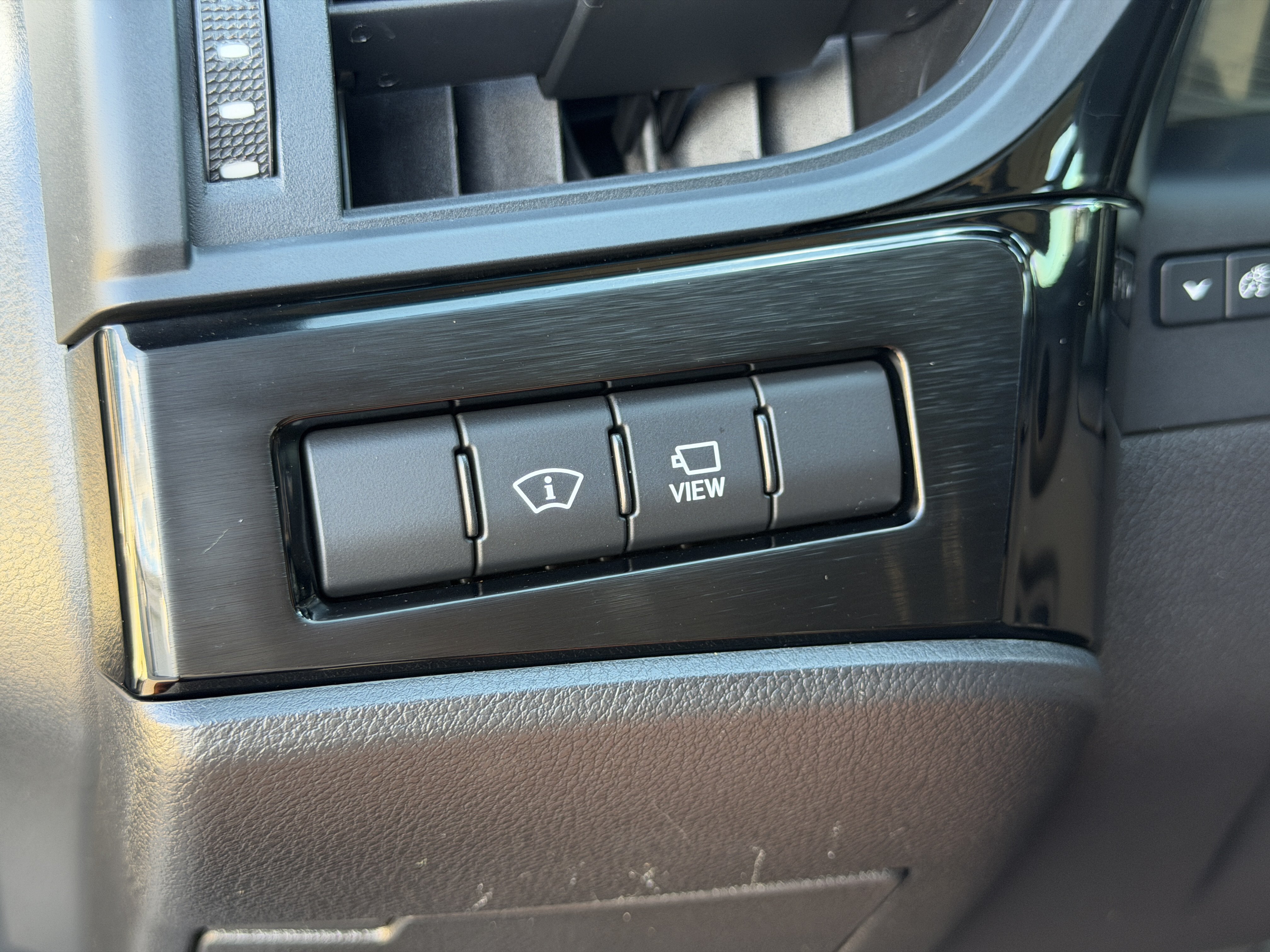 Used 2022 Lexus ES 350 Ultra Luxury w/ Accessory Package 2 FWD image 31